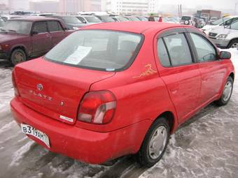 2000 Toyota Platz Pictures