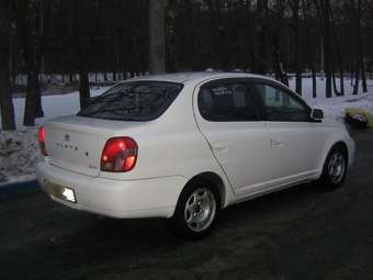 2000 Toyota Platz Images