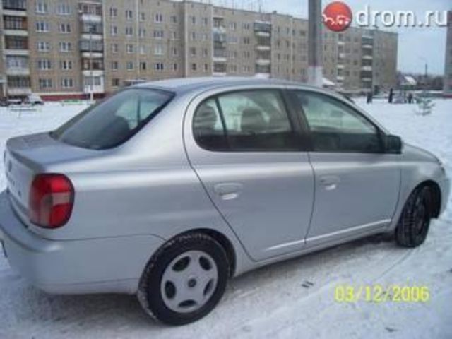 2000 Toyota Platz