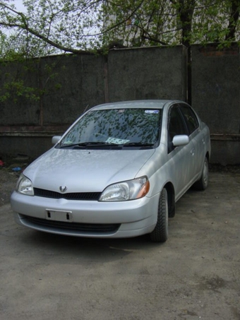 2001 Toyota Platz