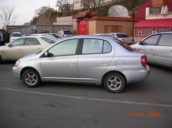 2001 Toyota Platz