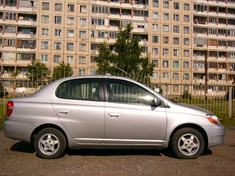 2001 Toyota Platz