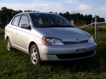 2001 Toyota Platz