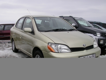 2001 Toyota Platz