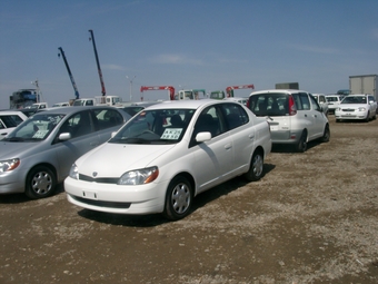 2001 Toyota Platz