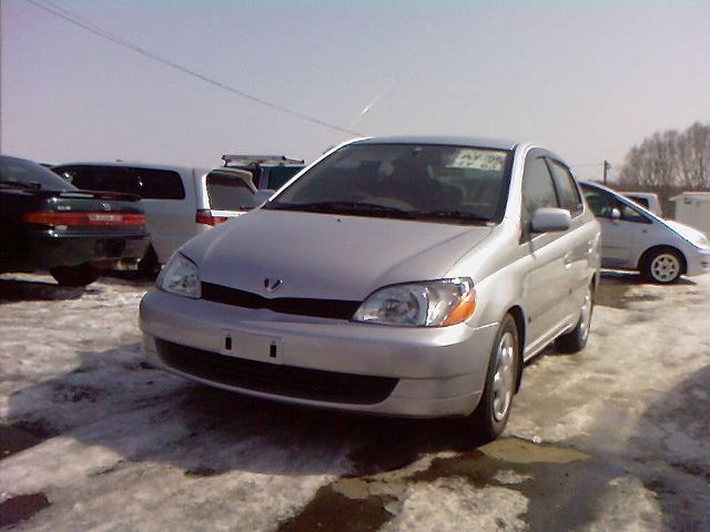 2001 Toyota Platz