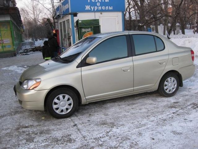 2001 Toyota Platz