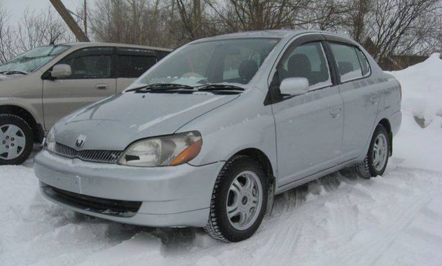 2001 Toyota Platz