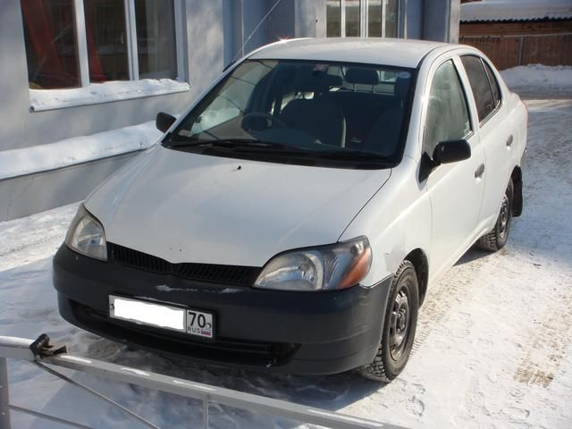 2001 Toyota Platz