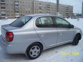 2001 Toyota Platz