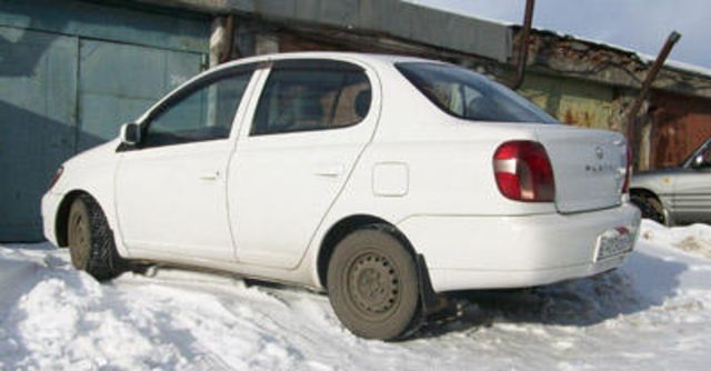 2001 Toyota Platz