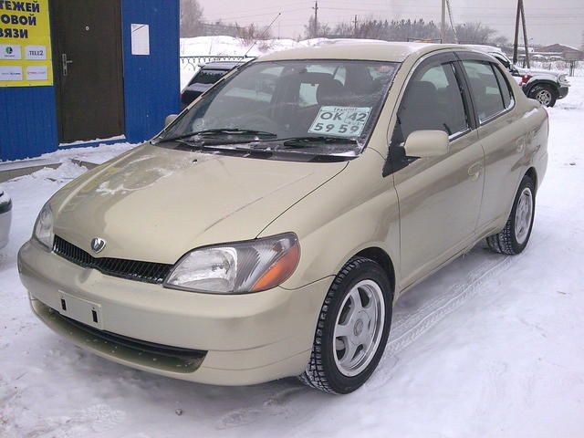 2001 Toyota Platz