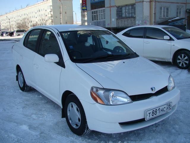 2001 Toyota Platz