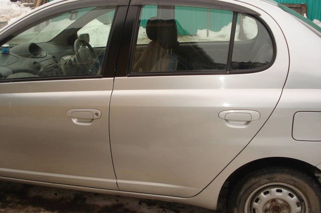 2001 Toyota Platz