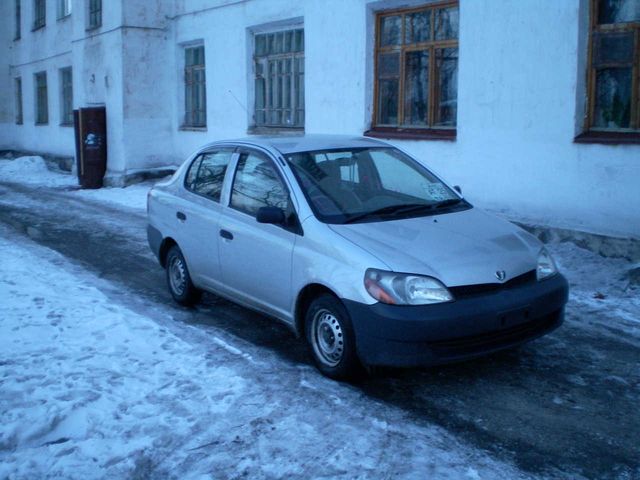 2001 Toyota Platz