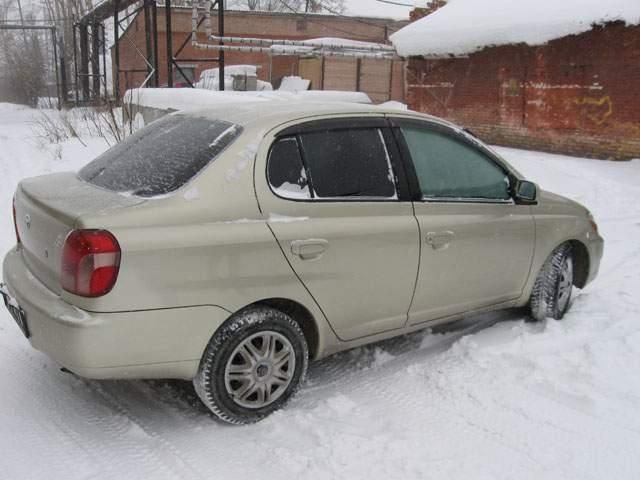 2001 Toyota Platz