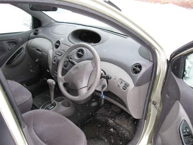 2001 Toyota Platz