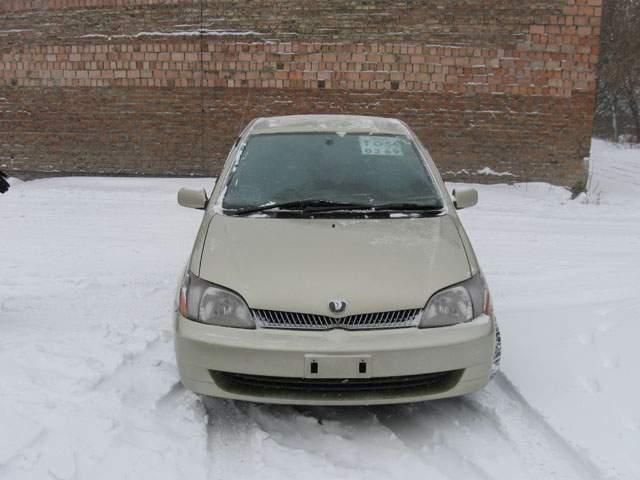2001 Toyota Platz