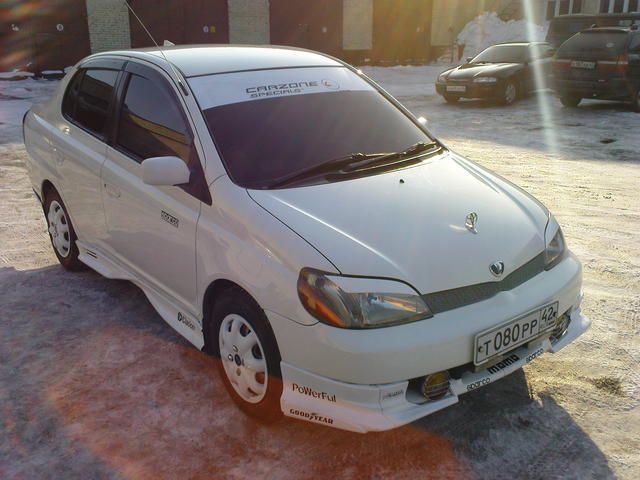 2001 Toyota Platz