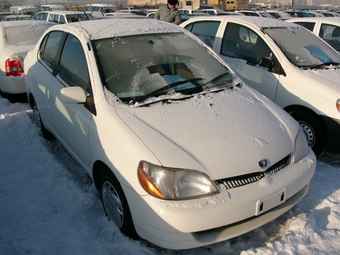 2001 Toyota Platz