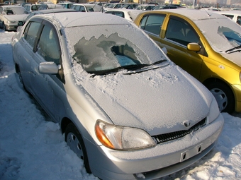 2001 Toyota Platz