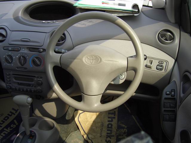 2001 Toyota Platz For Sale