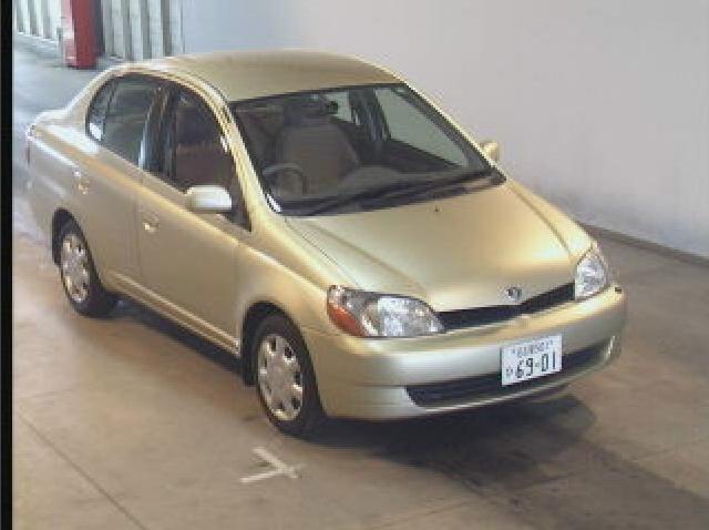 2001 Toyota Platz Photos