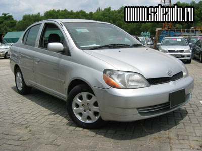 2001 Toyota Platz Photos