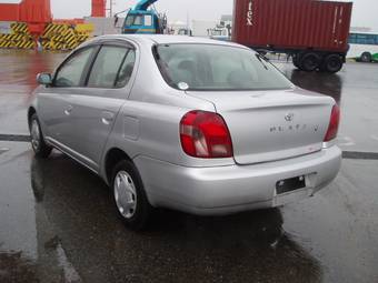 2001 Toyota Platz Pictures