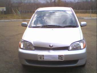 2001 Toyota Platz For Sale