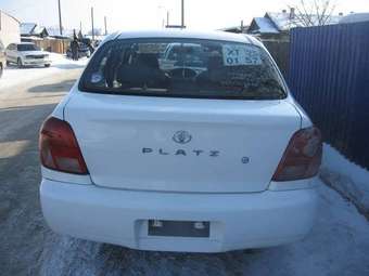 2001 Toyota Platz Photos