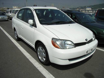 2002 Toyota Platz