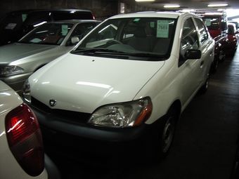 2002 Toyota Platz