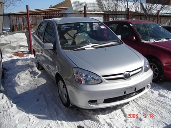 2002 Toyota Platz