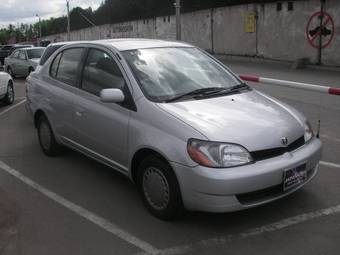 2002 Toyota Platz