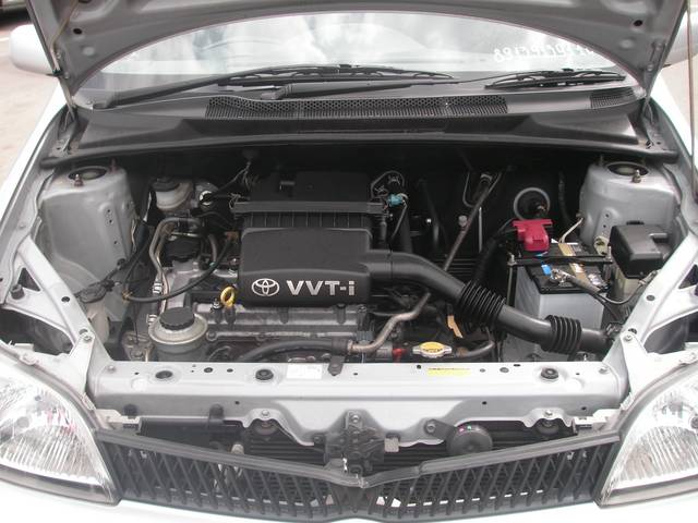 2002 Toyota Platz