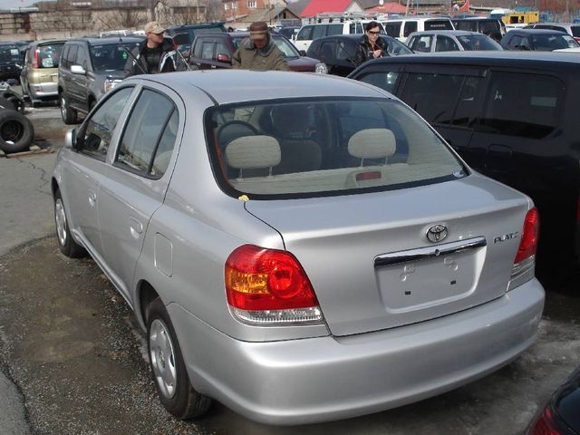 2002 Toyota Platz