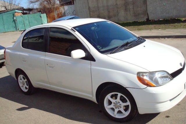 2002 Toyota Platz