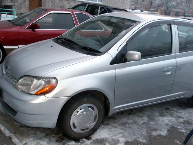 2002 Toyota Platz