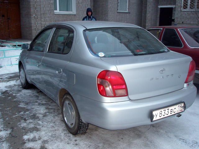 2002 Toyota Platz