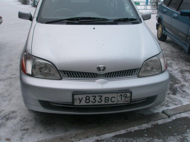 2002 Toyota Platz