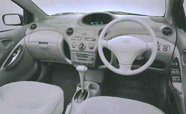 2002 Toyota Platz