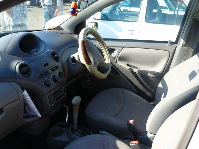 2002 Toyota Platz