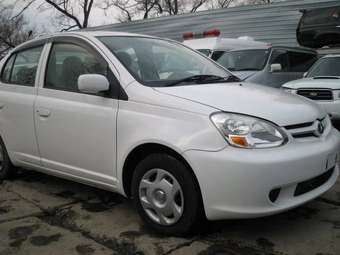 2002 Toyota Platz