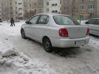 2002 Toyota Platz