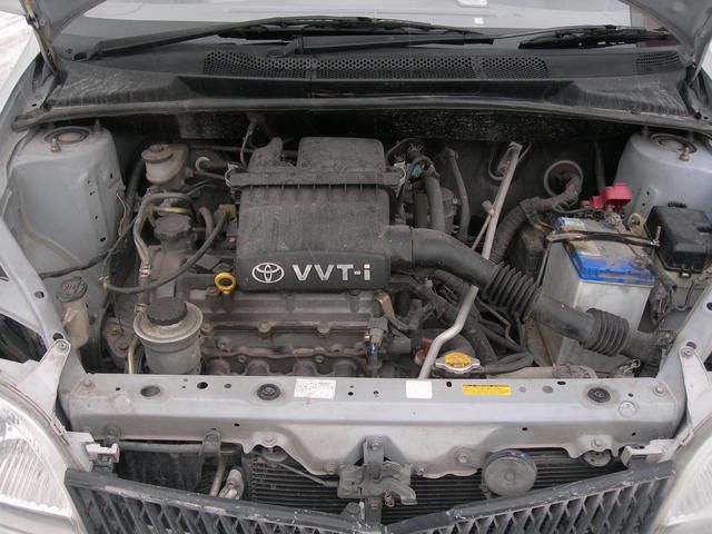 2002 Toyota Platz