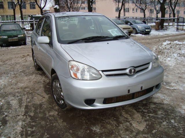 2002 Toyota Platz