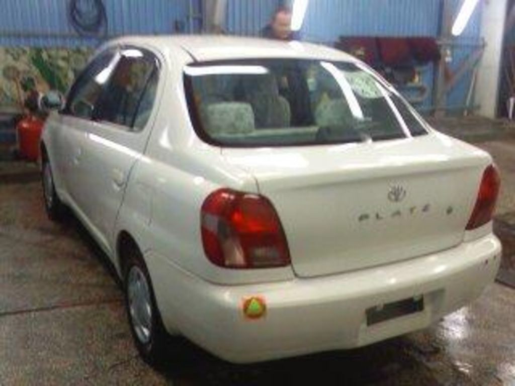 2002 Toyota Platz