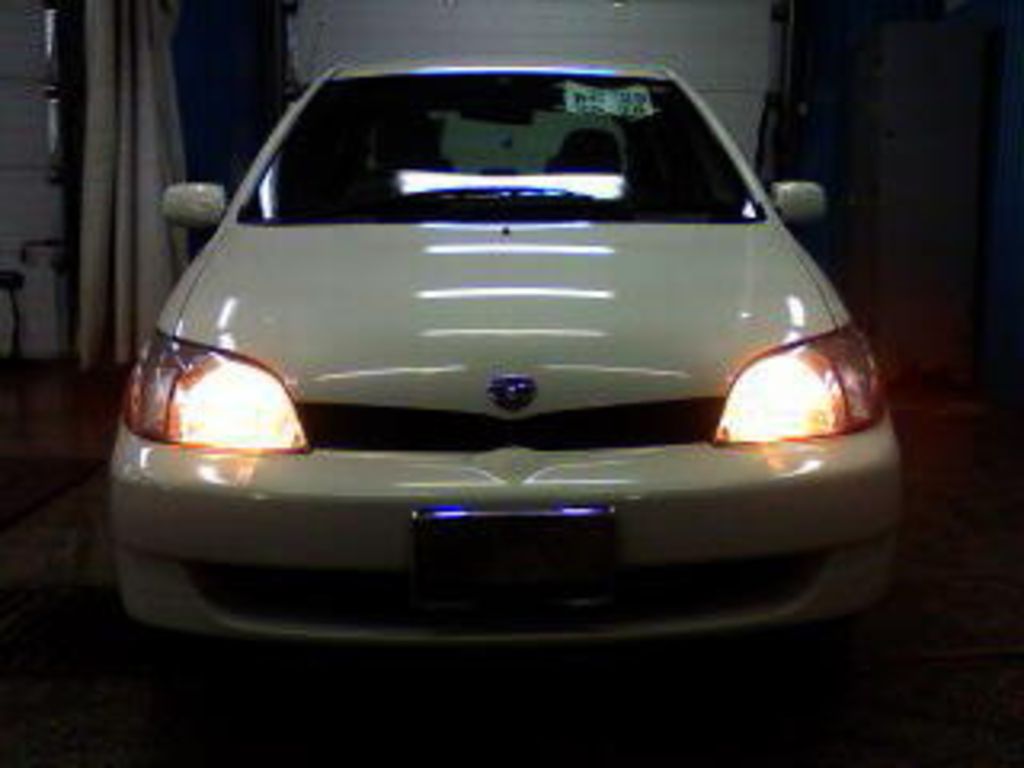 2002 Toyota Platz