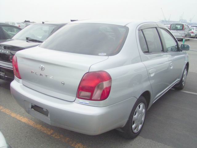 2002 Toyota Platz Wallpapers